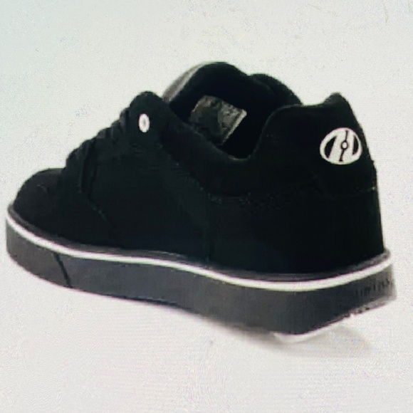 Heelys Skate Sneaker - Picture 3 of 6